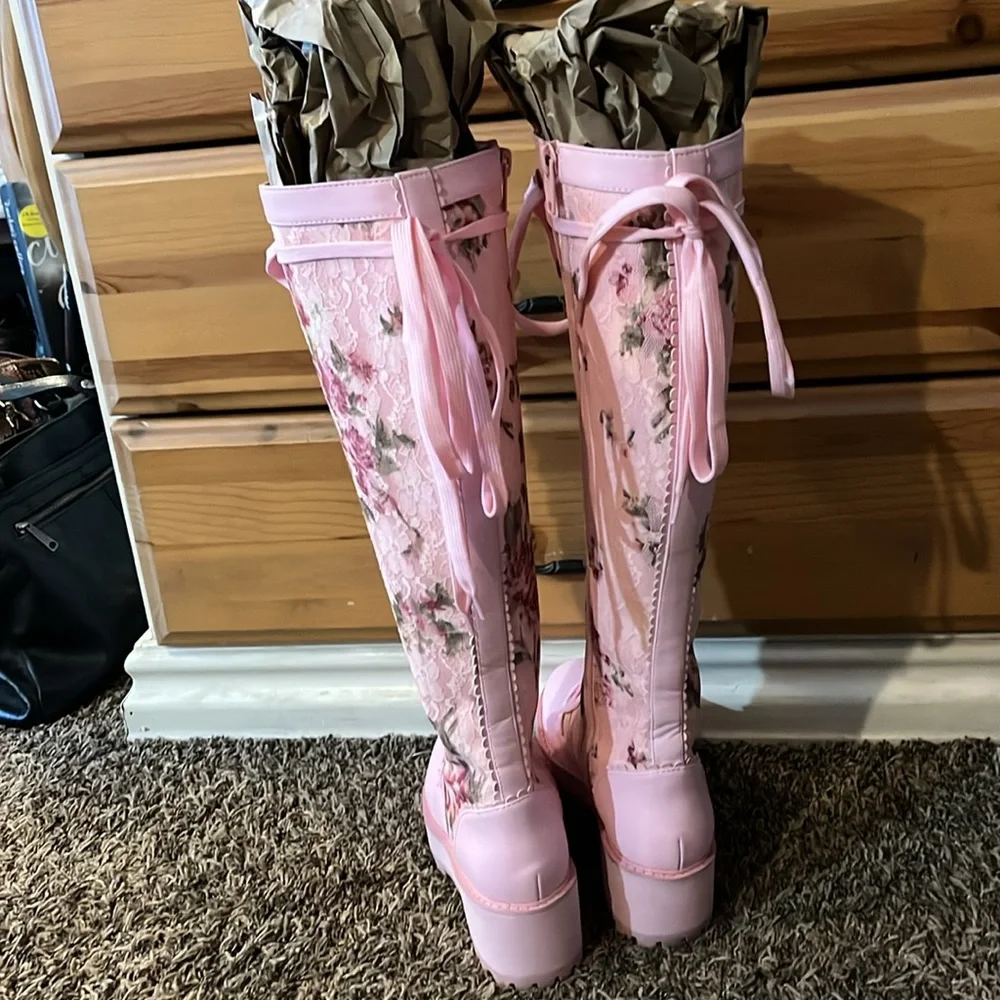 Sugar Thrillz Dolls Kill ON THE VINE FLORAL LACE KNEE HIGH COMBAT BOOTS - Picture 6 of 12